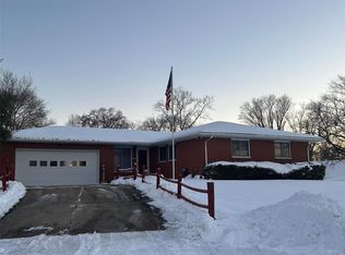 3401 Emma Ln, Godfrey, IL 62035