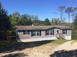 126 Deer Run Road, Irvine, KY 40336