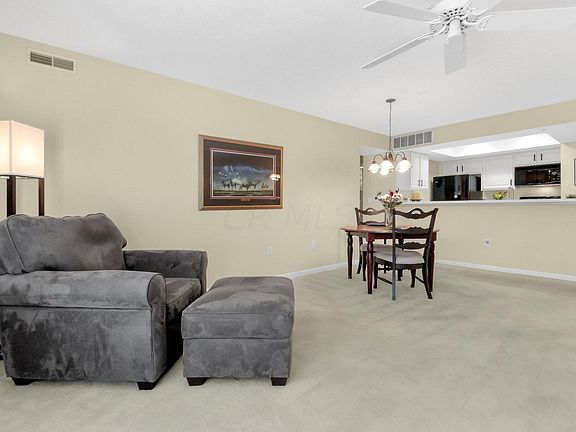 5th image of 5935 N High St #210