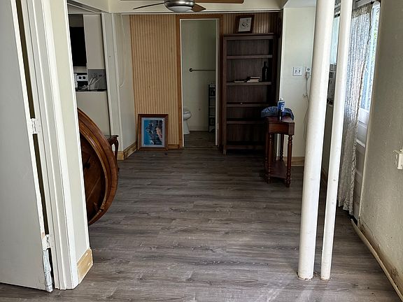 4th image of 1335 40th St Unit 1