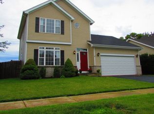 940 Chelsea Ct, Aurora, IL 60504