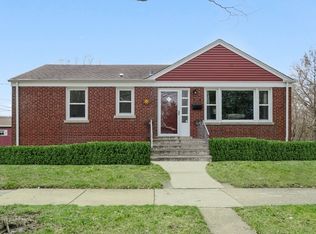 1047 McDaniel Ave, Evanston, IL 60202