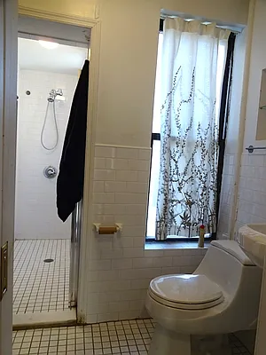 Rented by Authentic Realty | media 15