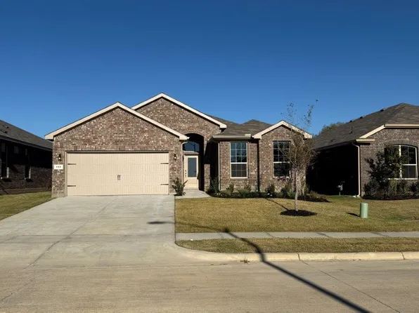 111 Goodnight Ct, Cleburne, TX 76033