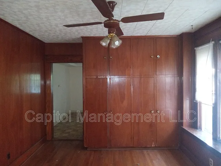 1016 N Capitol Ave #1 — Photo 2