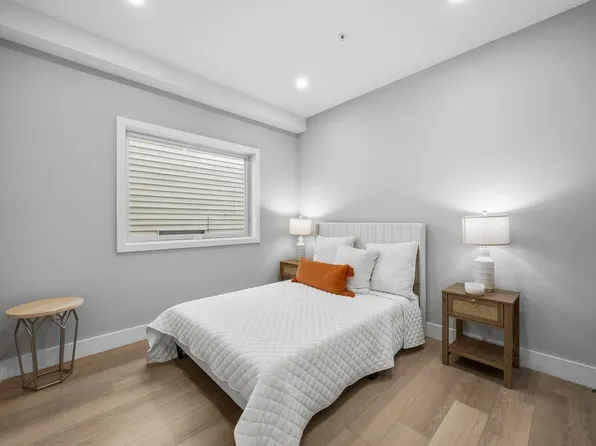 77 Van Reypen Street image 8 of 23