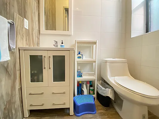 Rented by RENTBK LLC | media 5