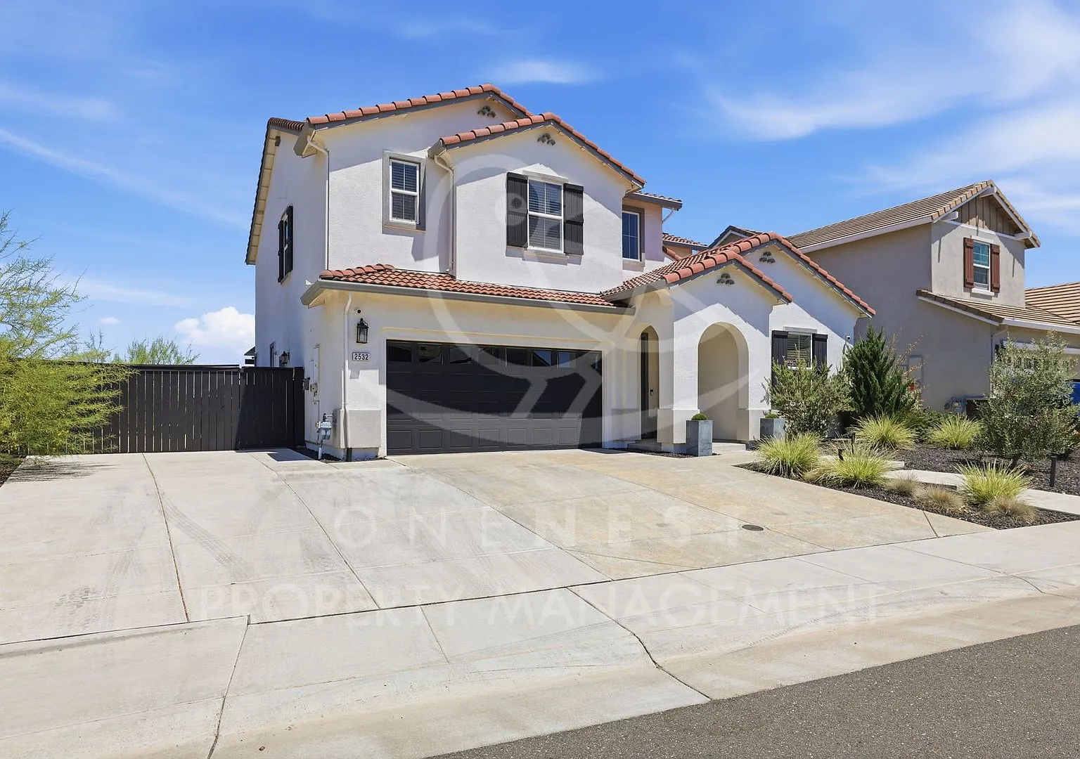 Breathtaking 4-bedroom, 3-bathroom home | Twelve Bridges — Photo 1
