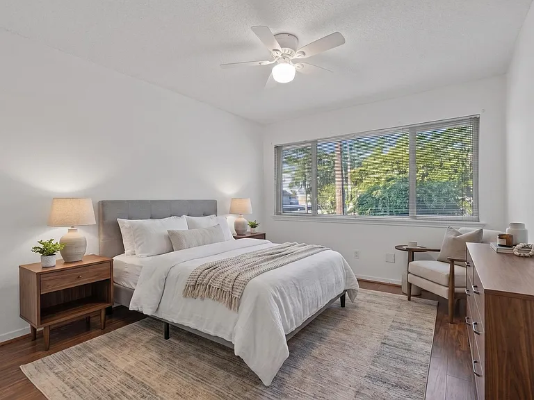 1922 Augusta Dr #1/16 — Photo 4