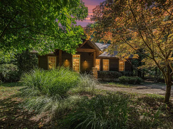 14217 Wildwood Ln, Harbert, MI 49115