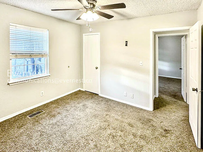 1756 S Pine Ave — Photo 27
