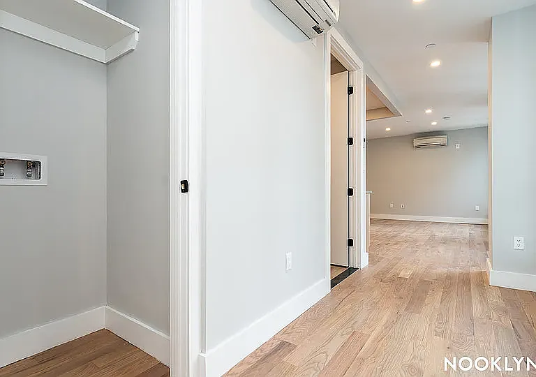 31-61 Vernon Blvd #5S — Photo 10
