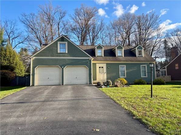 7360 Eastgate Cir, Liverpool, NY 13090
