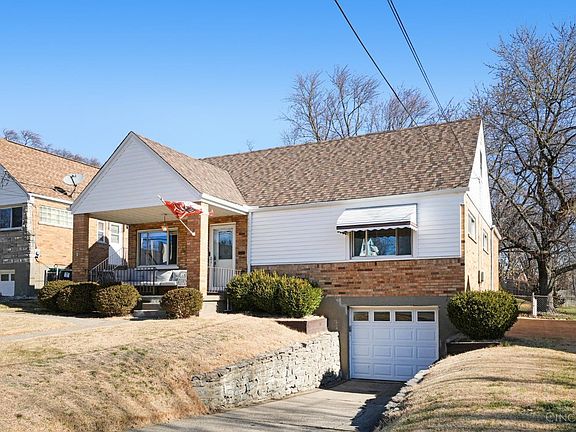 2nd image of 1092 Morado Dr