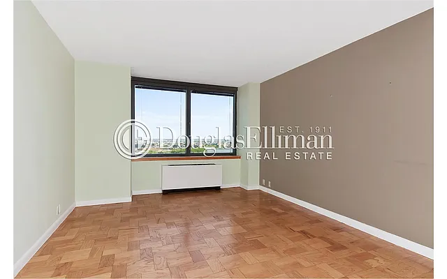 Rented by Douglas Elliman | media 17