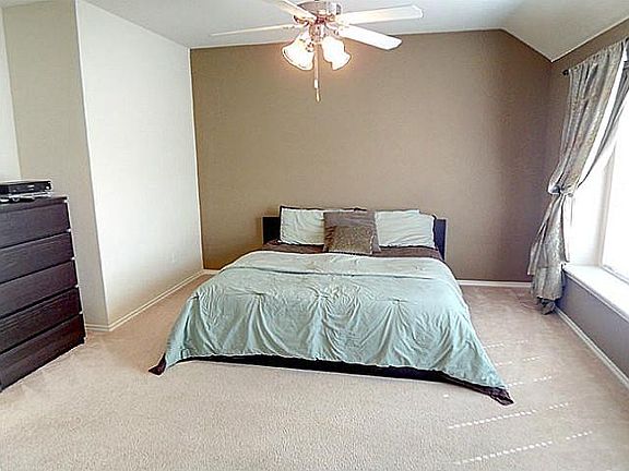 4th image of 5016 Bacon Dr