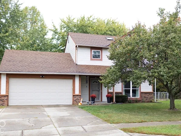 210 Rolling Ridge Rd, Shelbyville, IN 46176