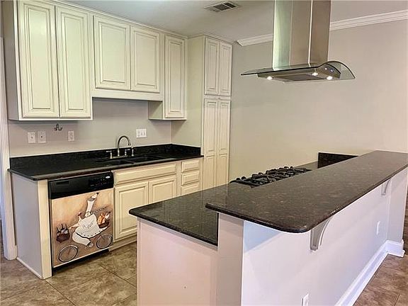 5th image of 3816 Courtland Dr