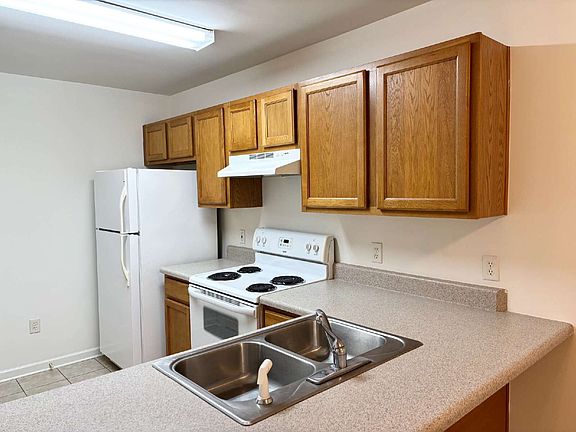 5th image of 27 Baywood Ct NW