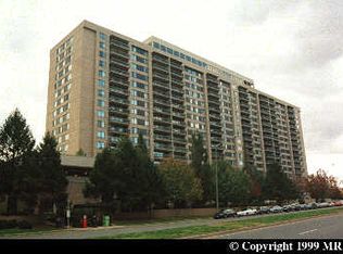 3713 George Mason Dr #T16, Falls Church, VA