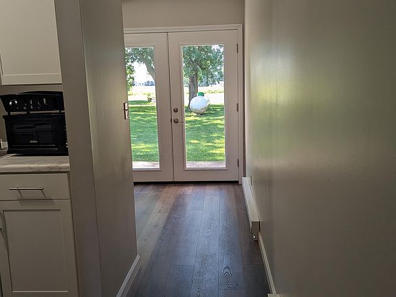 5th image of 400 Forest Ln #400