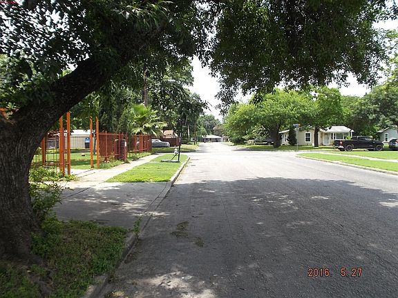 5th image of 250 Marchmont Ln