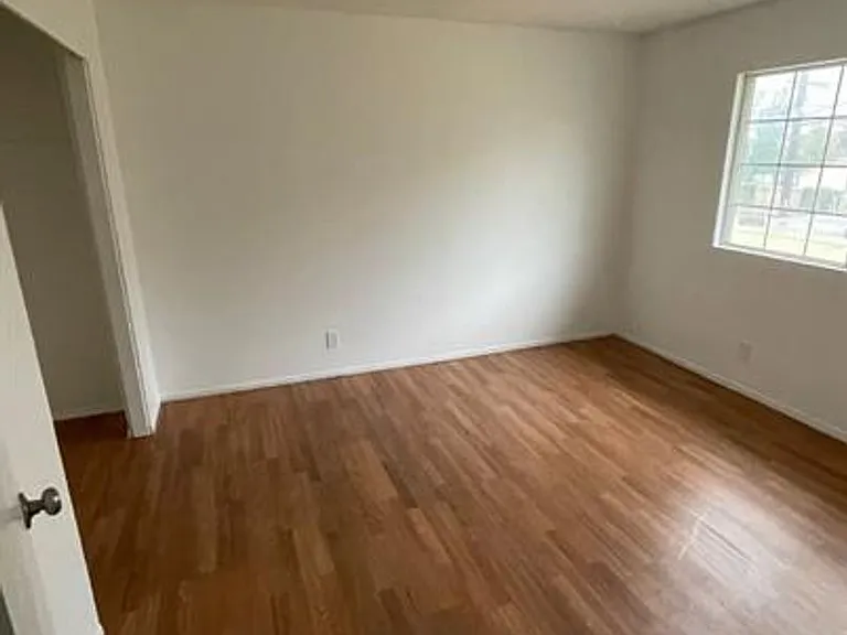 2482 Chanslor St — Photo 6