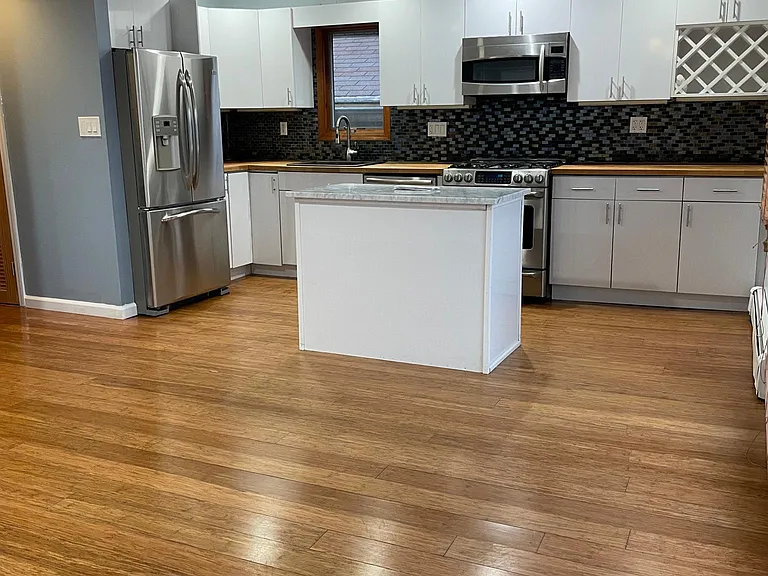 87 West Blvd — Photo 2