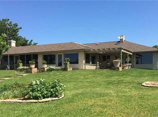 106 Teepee Cv, Lake Kiowa, TX 76240