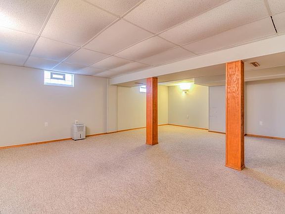 4th image of 37918 Caroline Dr