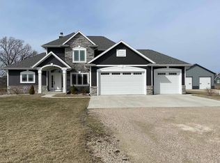 9036 River Rd, Berlin, WI 54923