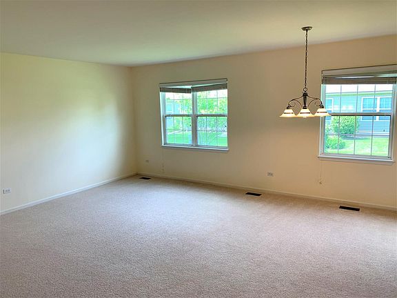 5th image of 21506 Lake Street Clair Dr
