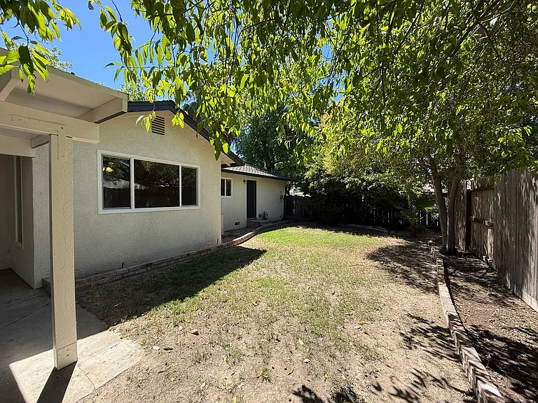 3709 Columbine Dr — Photo 40