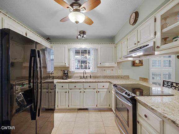5th image of 571 Hidden Hills Cir