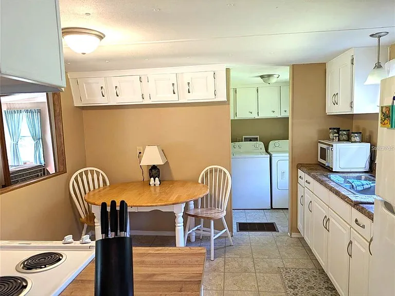 56314 Blue Creek Rd — Photo 6