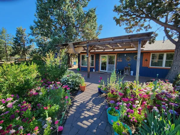67205 Bass Ln, Bend, OR 97703