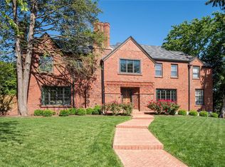 4 Brazillian Ct, Saint Louis, MO 63124