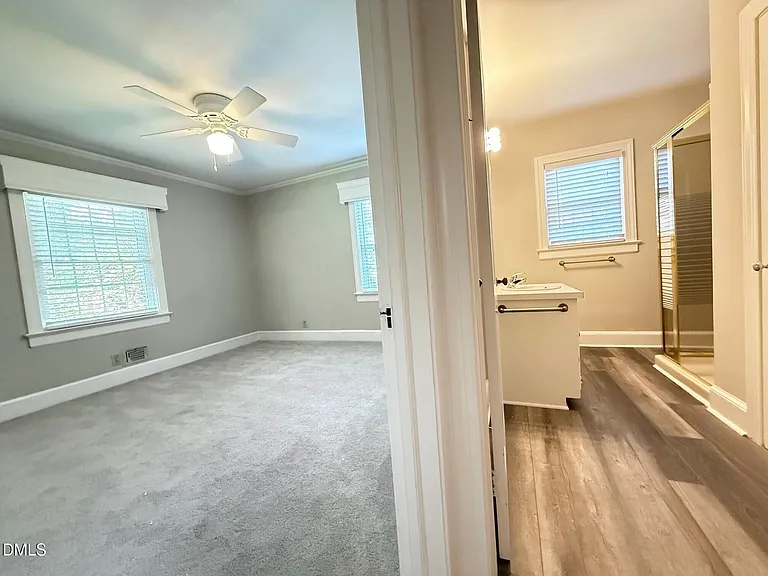 2667 Davis St — Photo 12