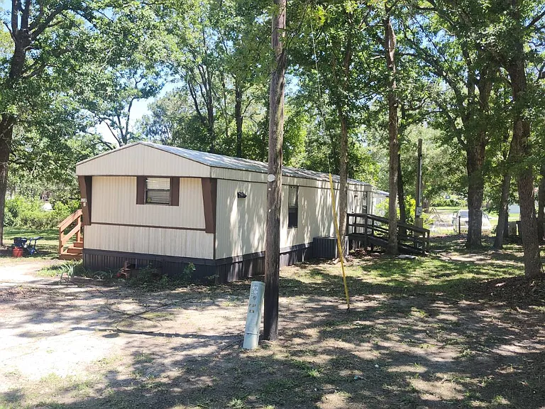 110 Sandy Springs Ln #1 — Photo 1