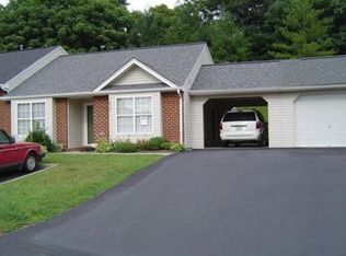 6964 Black Walnut Ct, Roanoke, VA 24019