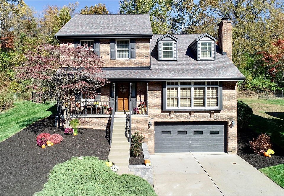 1st image of 1233 Oakwood Dr