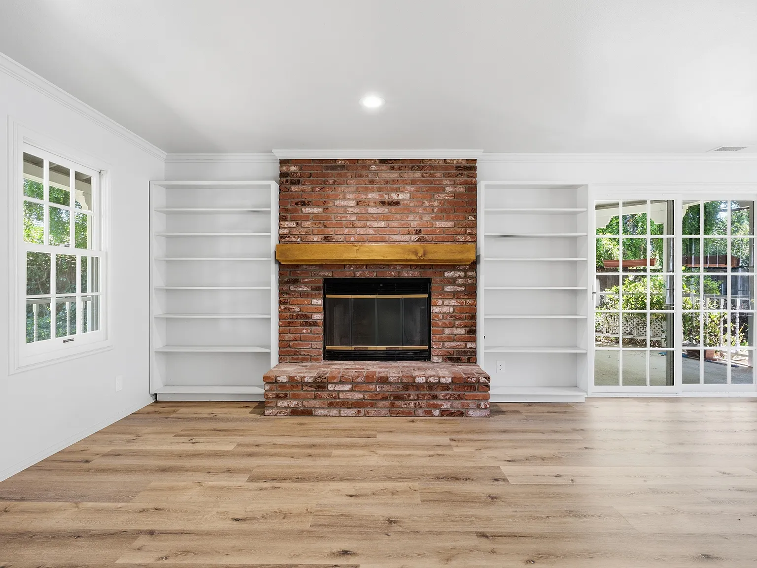 3 bed, 2.5 bath, 2146 sqft, $6,000 — Photo 4