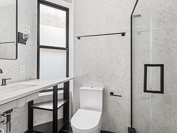 5th image of 343 E 92nd St APT 5R