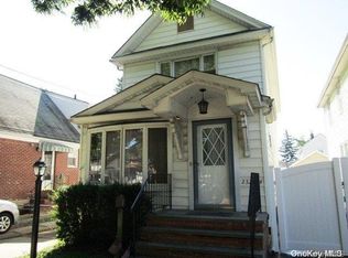 237-24 93rd Ave, Bellerose, NY 11426