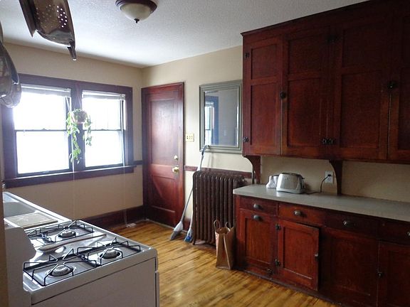5th image of 1617 Blair Ave #1