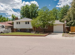 2006 Northglen Dr, Colorado Springs, CO 80909