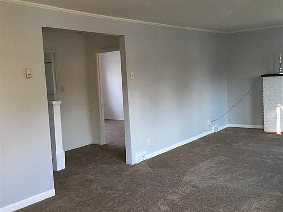 5th image of 146 W Florence Ave