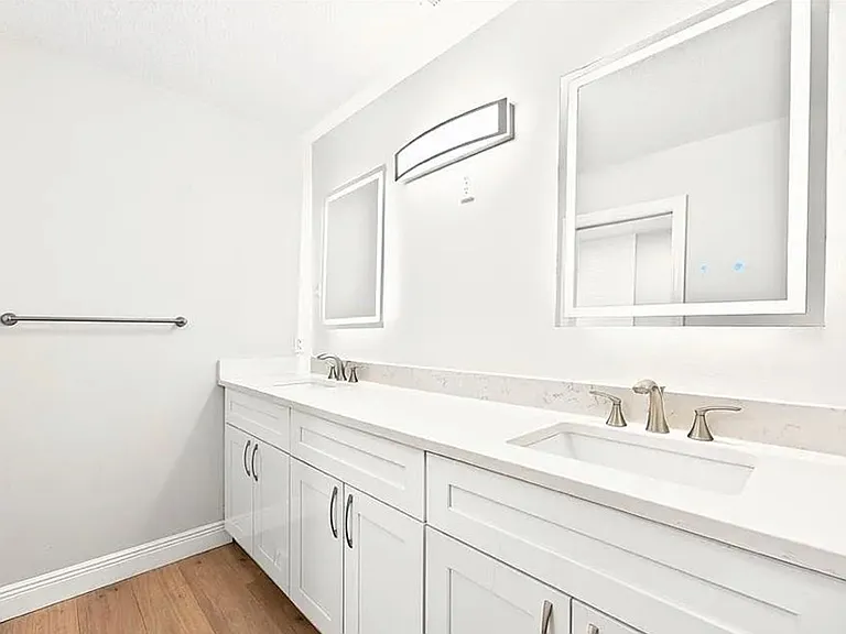 600 Northern Way #302 — Photo 29