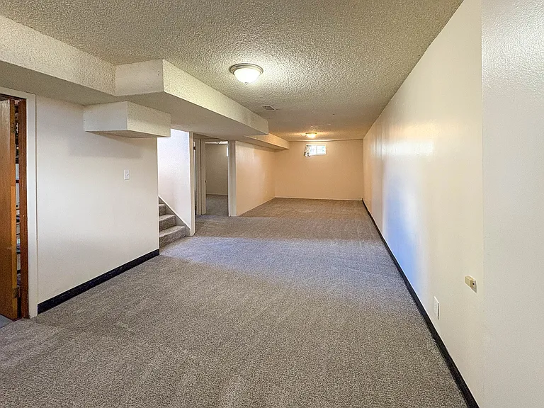 7086 Jennie Dr — Photo 13