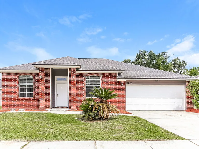 2222 Thomas Lynch Ct — Photo 1